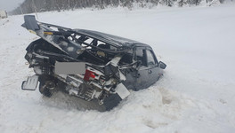 На трассе под Белой Холуницей столкнулись три машины, пострадали водитель и ребёнок