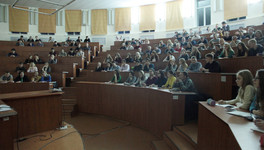 Студентам ВятГУ разрешили не ходить на некоторые лекции