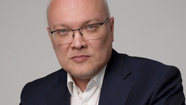 «Время роста и достижений». Александр Соколов поздравил учащихся с Днём знаний