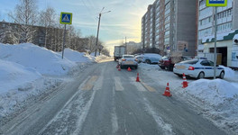 На улице Чапаева в Кирове пенсионерка попала под колёса автомобиля