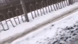Кировчане снова жалуются на снежный завал на улице Воровского
