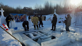 Сотрудники Роспотребнадзора по Кировской области проверили качество воды в купелях