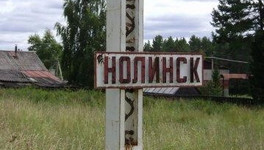 В Нолинске активисты начали ремонт городского пляжа, но половину стройматериалов украли