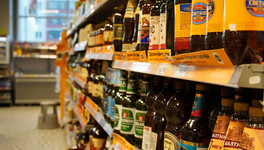 Двух жителей Кировской области подозревают в продаже немаркированного алкоголя