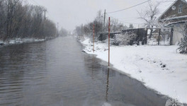 На реках Кировской области поднимается вода, подтоплены дома и дороги