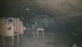 В Нолинске снег на крыше едва не спалил аптеку