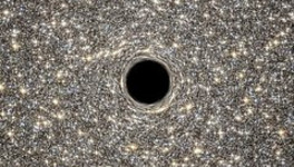 Учёные обнаружили в космосе сверхмассивную чёрную дыру