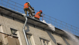 В Кирове крыши начали проверять на безопасность