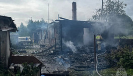 При двух пожарах в Кировской области один человек погиб, один пострадал