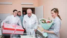 За праздники в кировских роддомах родилось 180 детей