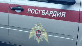 Пьяный кировчанин разбил окно и устроил погром в больнице на Воровского