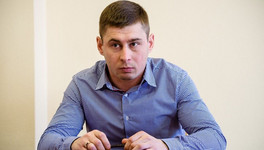 Экс-директор кировского АТП Денис Пырлог ответил на вопросы нейросети в спецпроекте «ПоговорИИм». Интервью