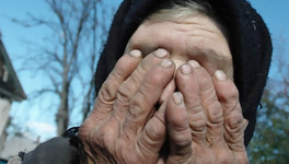 В Советском районе мужчина несколько месяцев избивал 90-летнюю мать