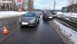 В Кирове на улице Производственной произошло ДТП. Есть пострадавшие