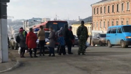 Полиция ищет свидетелей обстрелов автобусов с пассажирами на улице Ленина