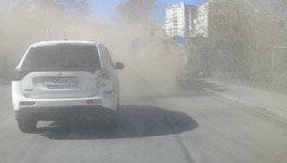 В Кирове дорожники продолжают поднимать пыль при уборке улиц