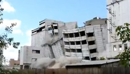Появилось видео взрыва заброшенного элеватора в Яранске