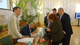 В Герценке презентовали новую книгу серии «Почётные граждане города Кирова»