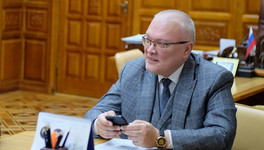 Александр Соколов призвал дарить детям книги