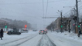 Прокуроры внесли свыше 50 представлений по фактам плохого содержания дорог и тротуаров в Кирове