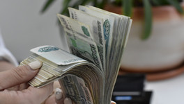 Средняя ежемесячная зарплата в Кировской области выросла на 12 %