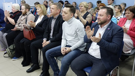 Вячеслав Симаков посетил концерт в Центре поддержки людей с инвалидностью