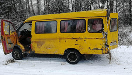 В Оричевском районе автобус с пассажирами улетел в кювет: среди пострадавших есть ребёнок
