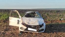 В Вятскополянском районе пьяный бесправник на Lada Granta съехал в кювет и опрокинулся