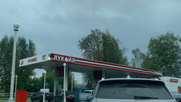 В 21 регионе России за неделю подешевел бензин