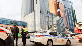 Беспилотник врезался в строящееся здание в «Москва-Сити»