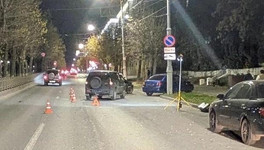 В Кирове на Октябрьском проспекте столкнулись две машины, пострадал младенец
