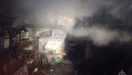 В Слободском ночью сгорел автосервис