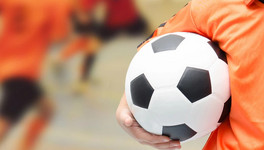 Российский футбольный союз выделит школам Кировской области новый спортивный инвентарь