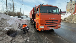 В Кирове дорожники переключились на ливневки и канавы