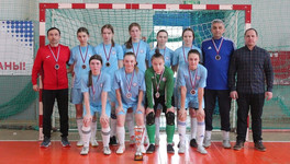 Женская сборная Кировской области взяла бронзу на первенстве по мини-футболу