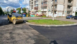 На улице Лепсе в Кирове полностью обновили проезжую часть