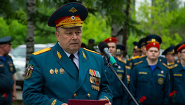 В Кирове установили памятник погибшим на службе пожарным