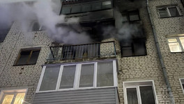 В Кирове на улице Труда потушили пожар в квартире, спасли троих