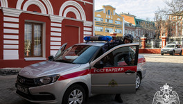 В Кирове три женщины подрались из-за очереди в караоке
