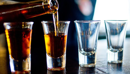 В Кирове сотрудник магазина унёс с работы 13 бутылок элитного алкоголя