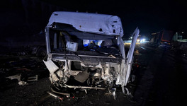 На трассе в Слободском районе столкнулись две фуры, пострадали оба водителя