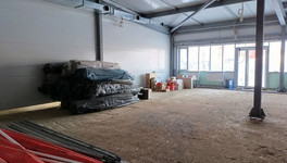 В Вятских Полянах продолжается монтаж модульного бассейна