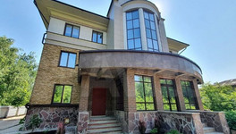 В историческом центре Кирова продают пятикомнатную квартиру за 22 млн рублей