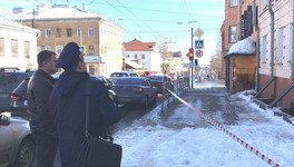 В Кирове возбудили уголовное дело после падения снега на 87-летнюю женщину