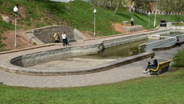 В сквере 60-летия СССР запустят фонтан и отремонтируют лестницу