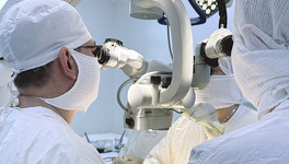 Кировские нейрохирурги спасли мужчину с редкой травмой шеи после ДТП