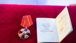 Губернатор вручил орден Александра Невского коллективу «Сельмаша»