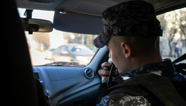 В Котельниче мужчину, укравшего наушники из магазина, поймали в ломбарде