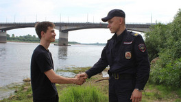 В Кирове сержант полиции спас юношу, тонущего в Вятке