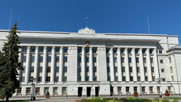 В Кирове вручили медали отцам героев спецоперации